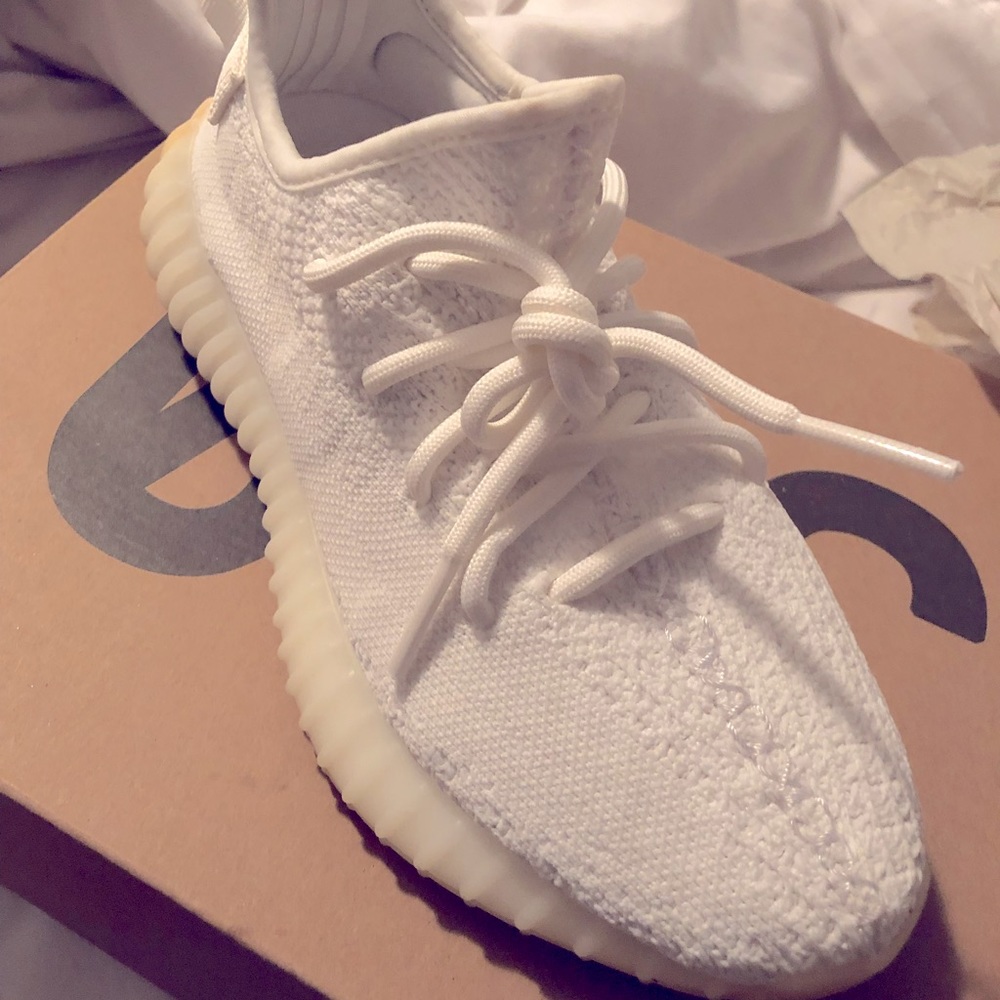 Yeezy Boost 350- WHITE/WHITE US Sz 4